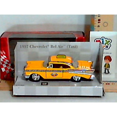 Машина метал "CHEVROLET BEL AIR TAXI 1957" метал.инерц.откр.дв.1:36 кор